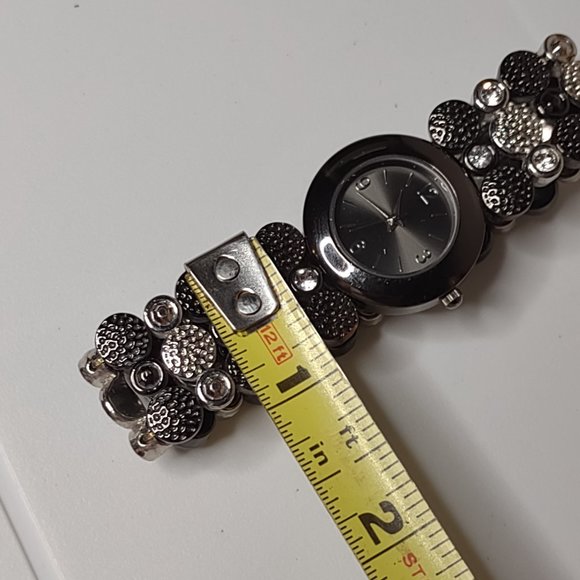 Black And Silver Tone Stretch Watch - Picture 10 of 13